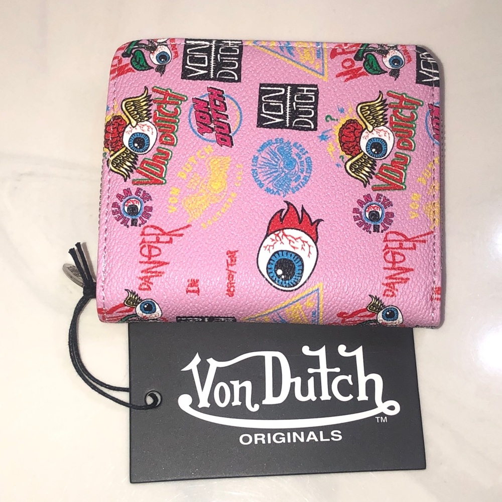 Von Dutch Pink Jax Zip Up Bifold Faux Leather Wallet All Over Jax Print NWT
